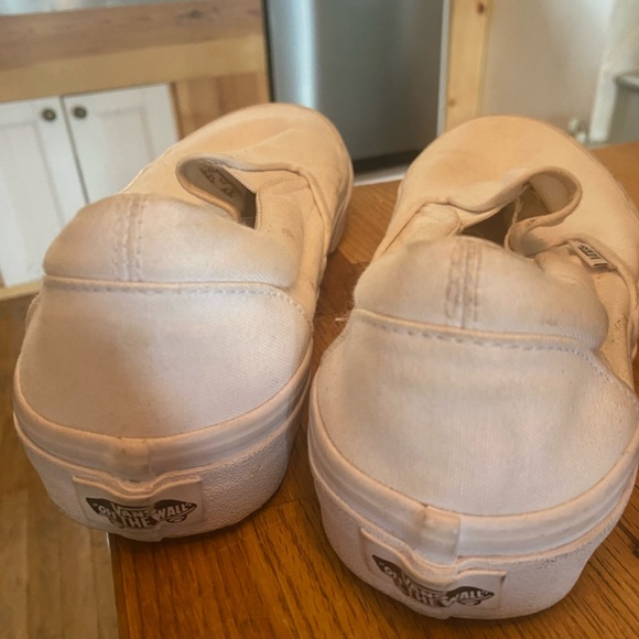 White slip on vans - Picture 3 of 5